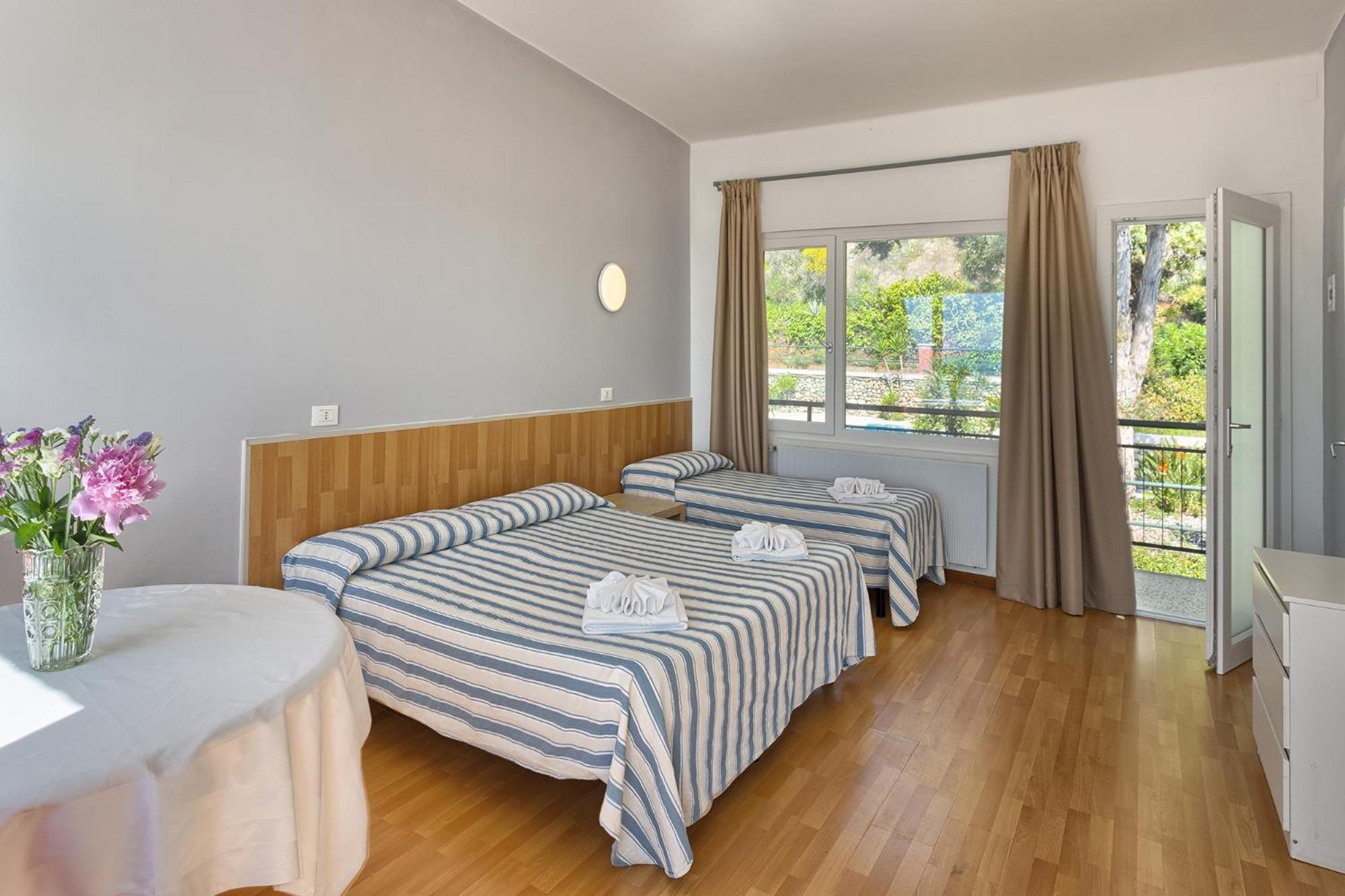 Blue Beach Bussana Nuova Extérieur photo