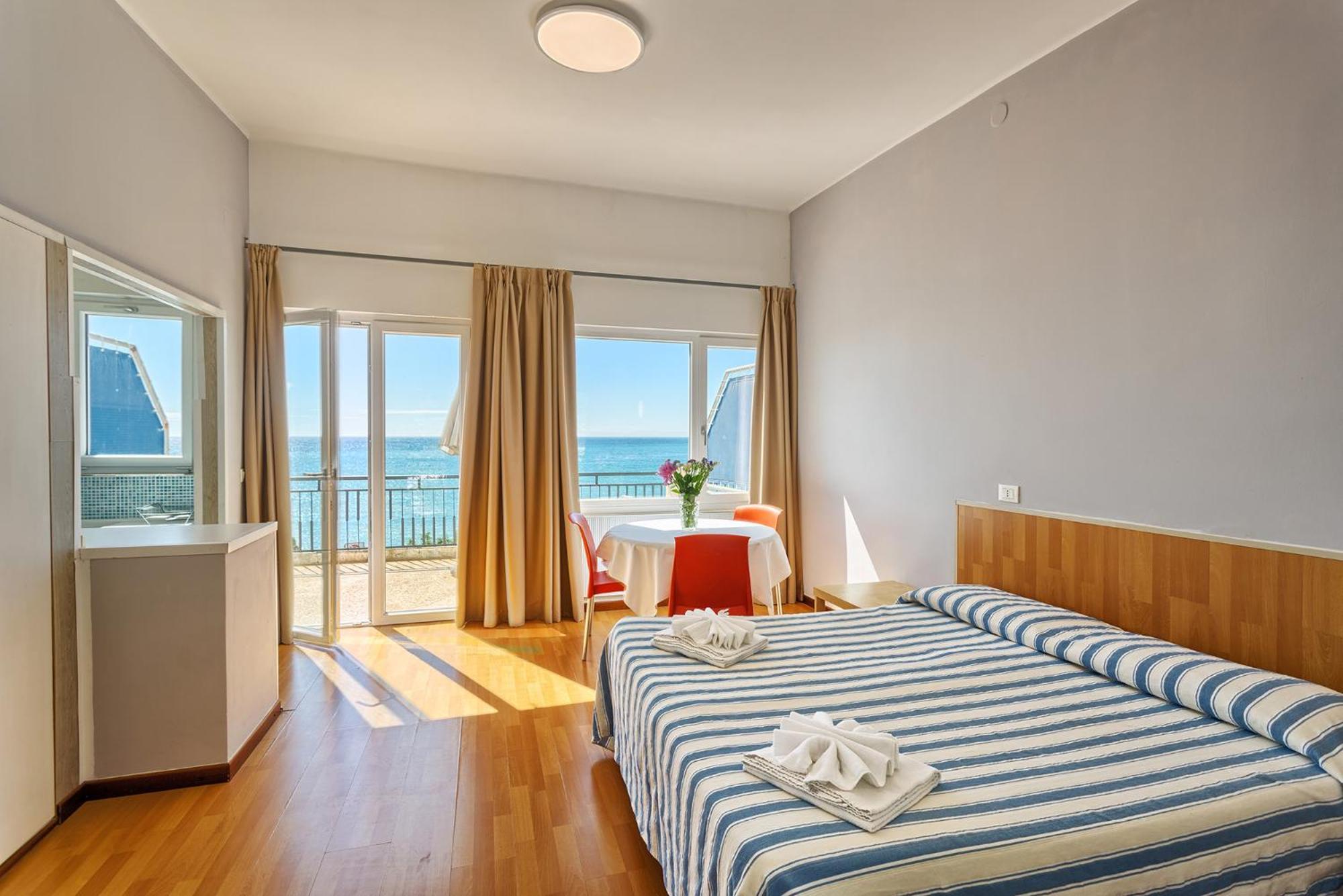 Blue Beach Bussana Nuova Extérieur photo