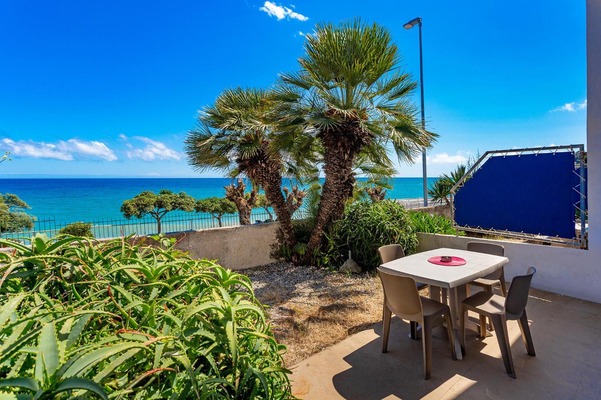 Blue Beach Bussana Nuova Extérieur photo